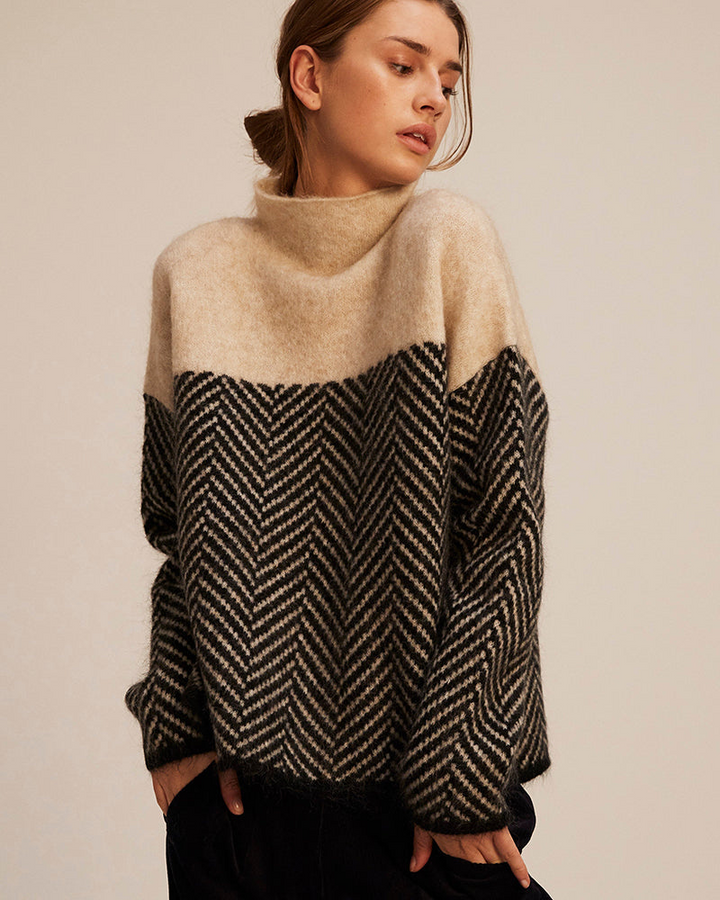 Rhonda – Herringbone Turtleneck Jumper