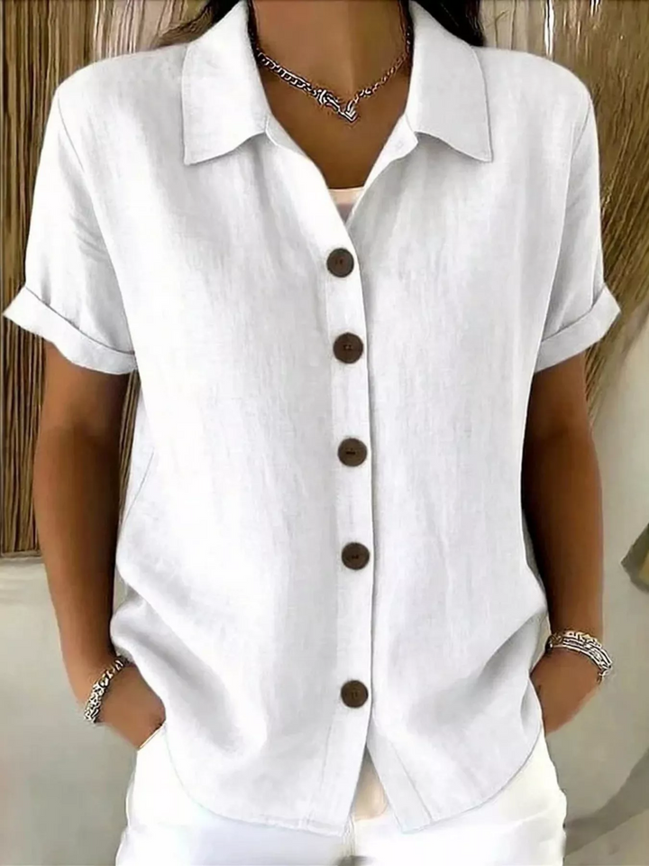 Kelly – Classic Button-Up Short Sleeve Shirt