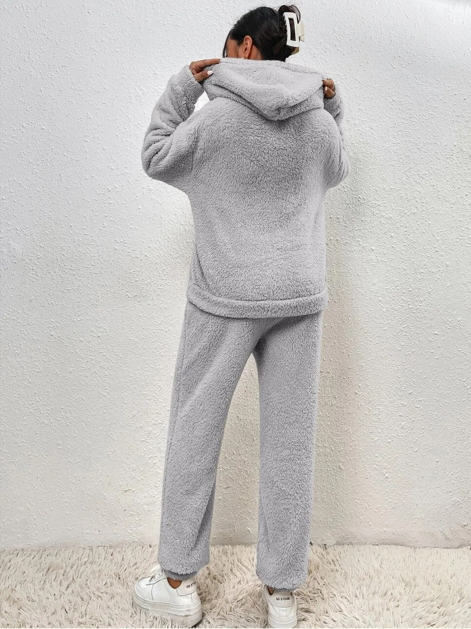 Shannon – Fluffy Teddy Hoodie and Pants Set
