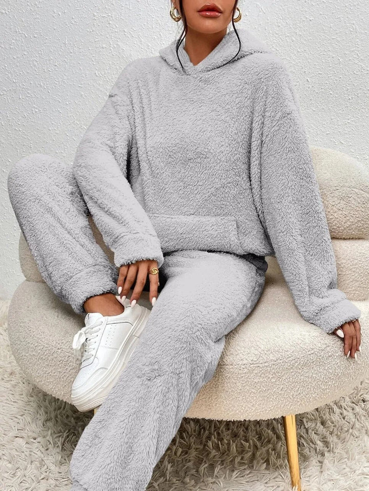 Shannon – Fluffy Teddy Hoodie and Pants Set