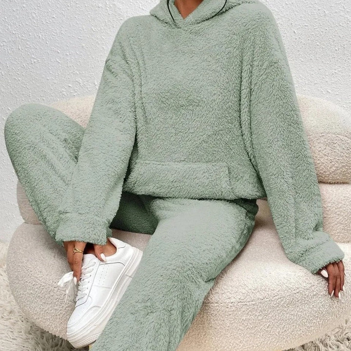 Shannon – Fluffy Teddy Hoodie and Pants Set