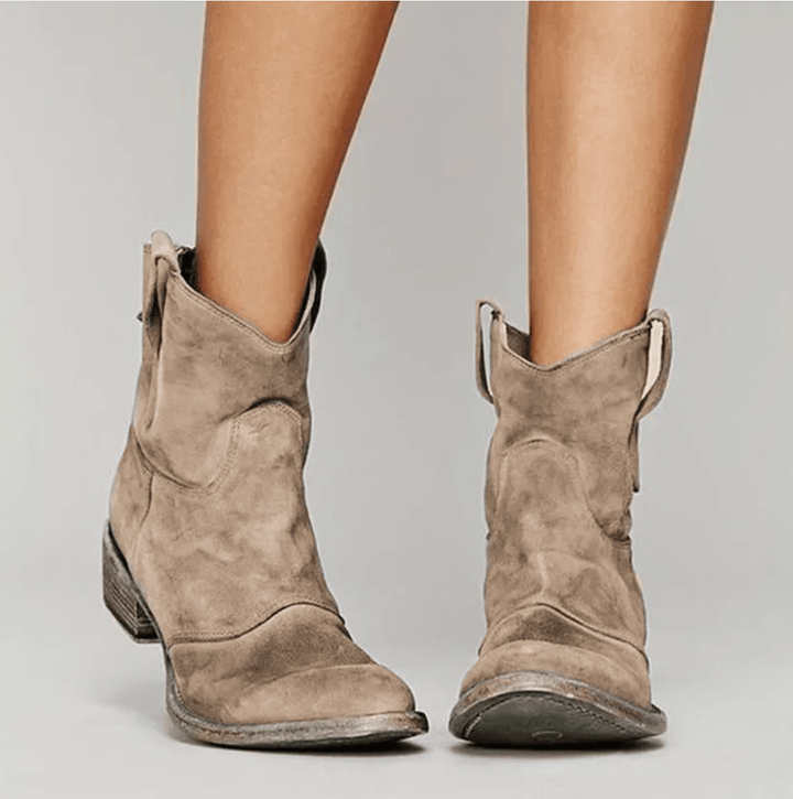 Pamela – Western-Inspired Ankle Boots