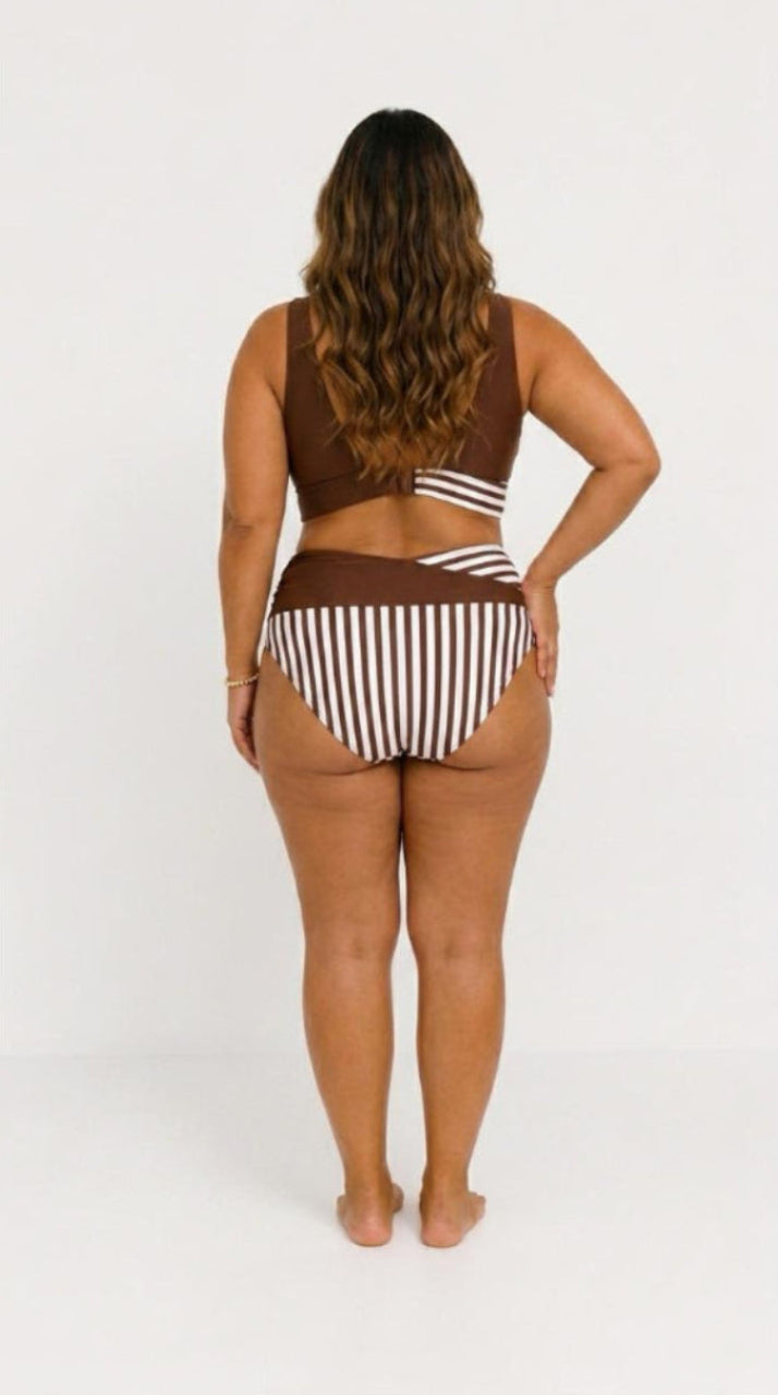 Janelle – Striped Crossover Bikini Set