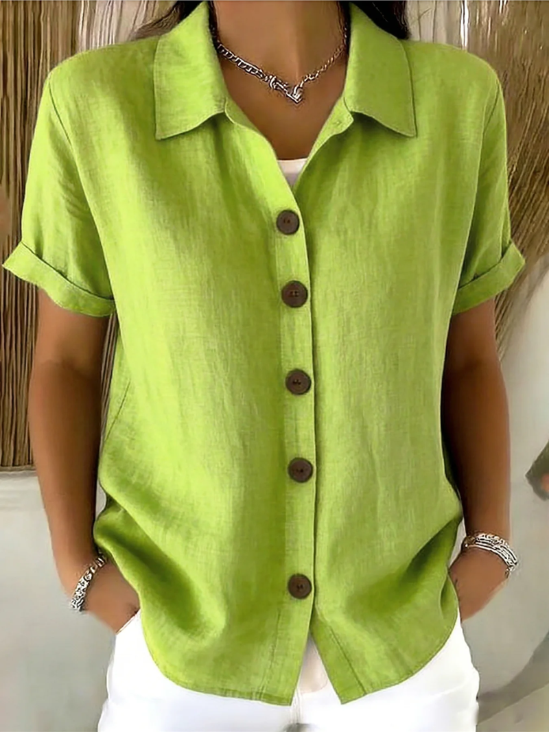 Kelly – Classic Button-Up Short Sleeve Shirt