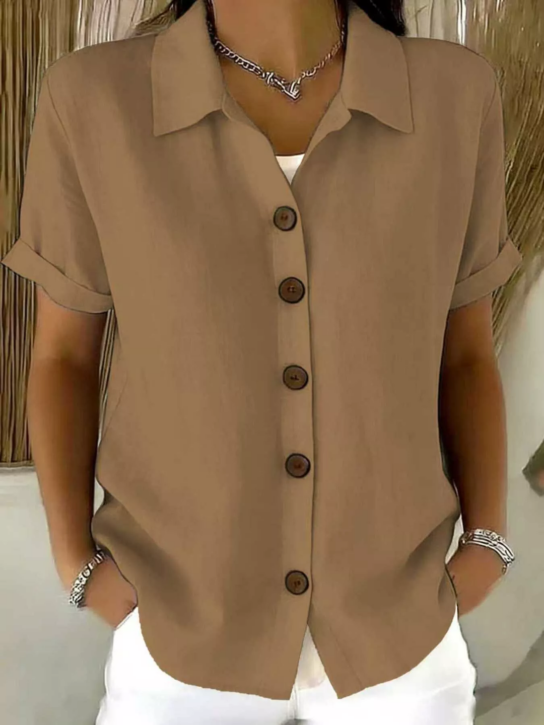 Kelly – Classic Button-Up Short Sleeve Shirt